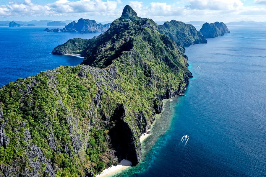 Drone picture of Matinloc island in El Nido Palawan